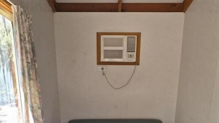 Tiny Away Escape at Laanecoorie Lakeside