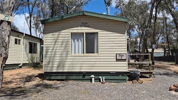 2 Bedroom Family Cabin X @ Laanecoorie Lakeside