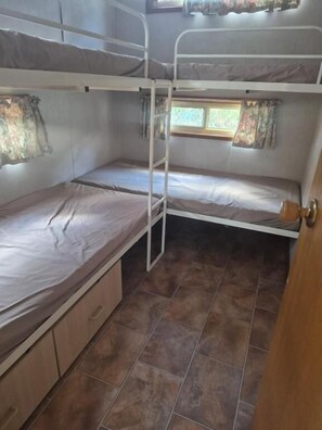 2 Bedroom Family Cabin X @ Laanecoorie Lakeside - Tiny Away Escape at Laanecoorie Lakeside (Laanecoorie)