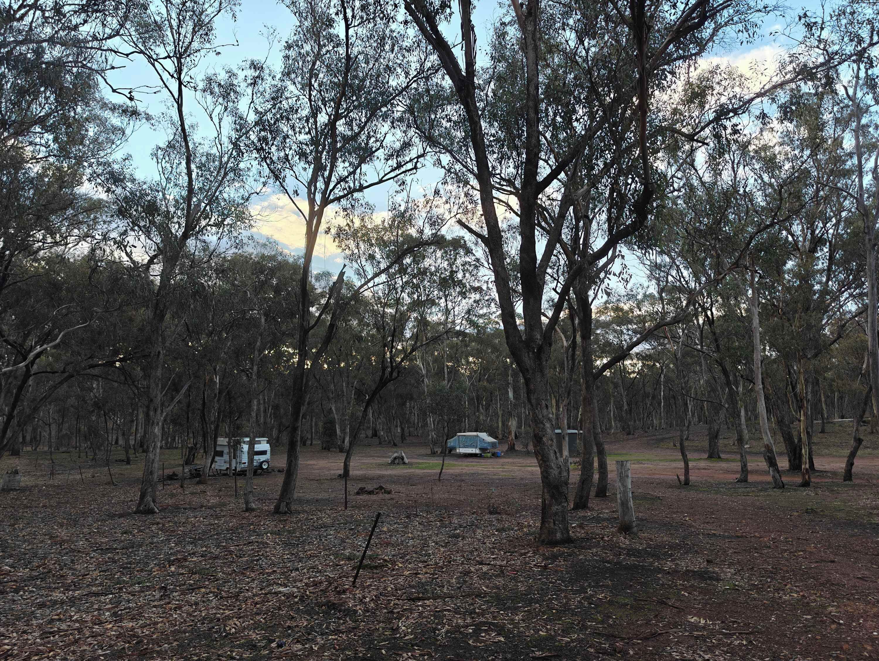 Tält - uteplats - sjöutsikt (Powered Campsites - Escape)