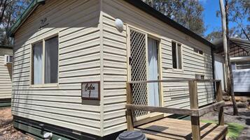 2 Bedroom Family Cabin X @ Laanecoorie Lakeside