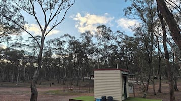 Unpowered Campsites - Escape @ Laanecoorie Lakeside | Property grounds