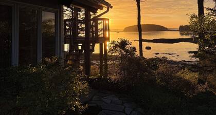 Mid-coast Dream- Beautiful Oceanfront home with spectacular views!