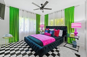 4 Schlafzimmer, Bügeleisen/Bügelbrett, Internetzugang, Bettwäsche