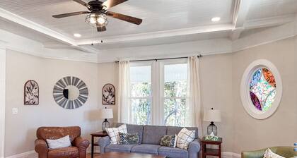 The Whitaker House - Modern Historic Farmhouse in Franklinton, NC!