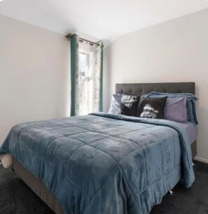 4 habitaciones, wifi gratis y ropa de cama
