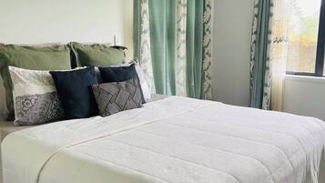 4 bedrooms, free WiFi, bed sheets