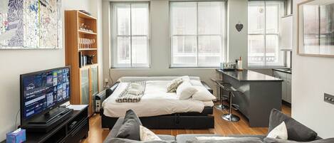 Bügeleisen/Bügelbrett, WLAN, Bettwäsche