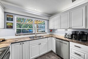 Fridge, microwave, oven, dishwasher - Siesta SunDaze | Canal Front, Pool, Hot Tub, Walk to Siesta Key Beach (Sarasota)