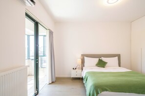 Superior Apartment, 4 Bedrooms, Balcony, City View | Desk, laptop workspace, blackout curtains, free WiFi - Xujiahui Metro 4BR Apt Yongxin Garden (Shanghai)