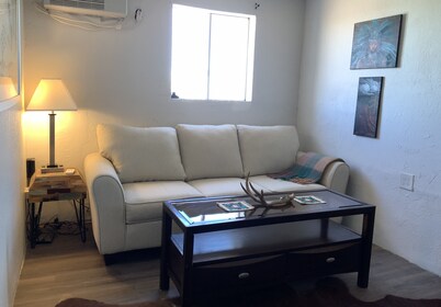 Iconic Apache Motel 1 bedroom suite pet friendly ground floor