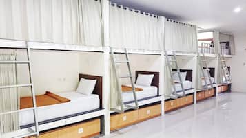 مكان نوم مشترك - عدة أسرّة | واي فاي مجانًا