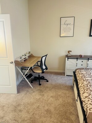 3 bedrooms, desk, WiFi - World Cup place in a Peaceful 3-bedroom house with AC in vibrant Atlanta (Atlanta)