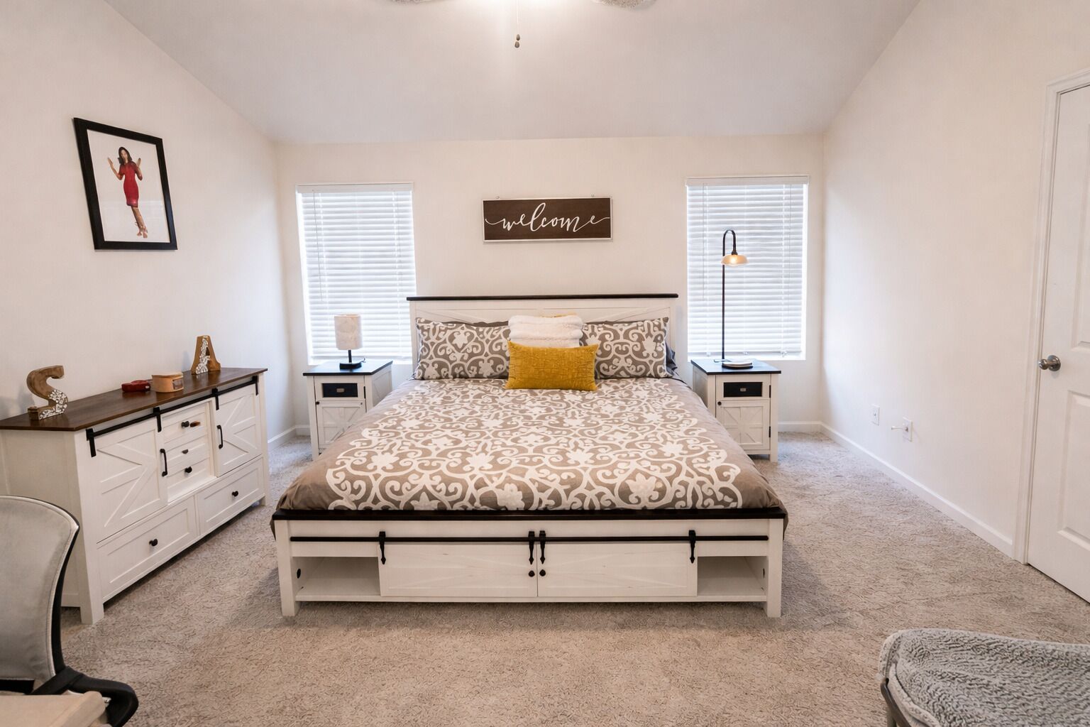 3 室のベッドルーム、デスク、WiFi