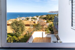 Interior - Fener de Dalt 86.1 - Beautiful apartment with view (Llança)