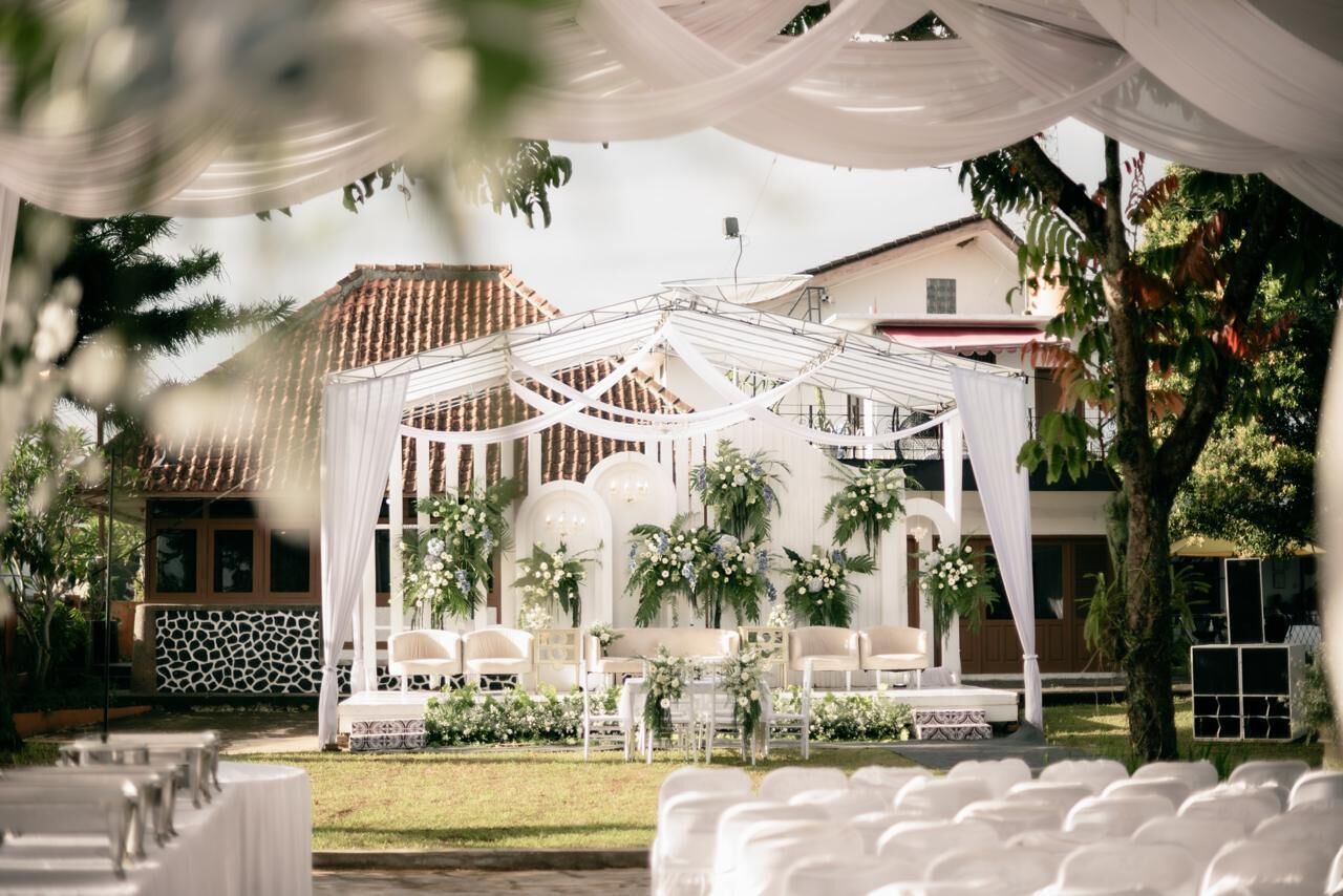 Outdoor banquet area