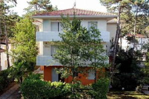 Exterior - Holiday apartment with air conditioning and balcony (Lignano)