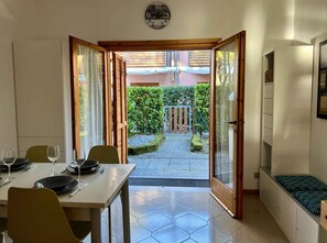 Dining - Holiday flat with air conditioning and garden (Lignano Sabbiadoro)