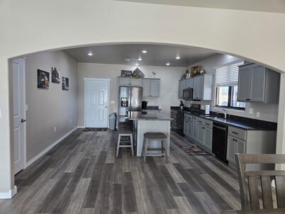 Spacious 4-bedroom condo with a view in at Eufaula Lake!