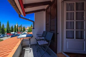 Property grounds - Holiday home mit Terrasse und Meerblick (Selce)