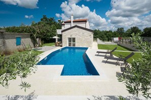 Pool - Villa mit Garten und Pool (Poreč)