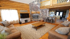 TV, fireplace