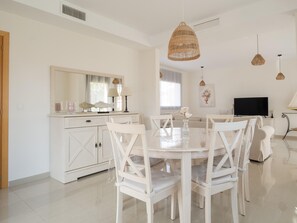 Dining - Ref. CACTUS: House with private pool in Riells – L’Escala, 650 m from the beach (Escala (L'))