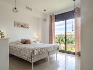 3 bedrooms - Ref. CACTUS: House with private pool in Riells – L’Escala, 650 m from the beach (Escala (L'))