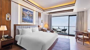 Premium bedding, minibar, desk, laptop workspace