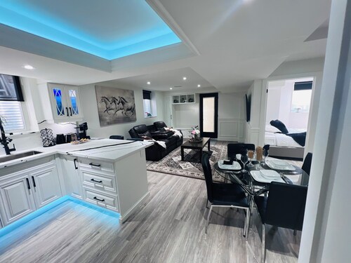 Luxury 2BR/2BA Modern B Apartment in Ajax, Toronto