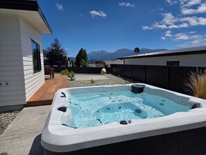 Terrace/patio - NEW two bedroom home in Te Anau (Te Anau)