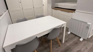 Unclassified image, 4 of 18, button - Loft 1 Room, 4 pax, views, La Molina (La Molina)