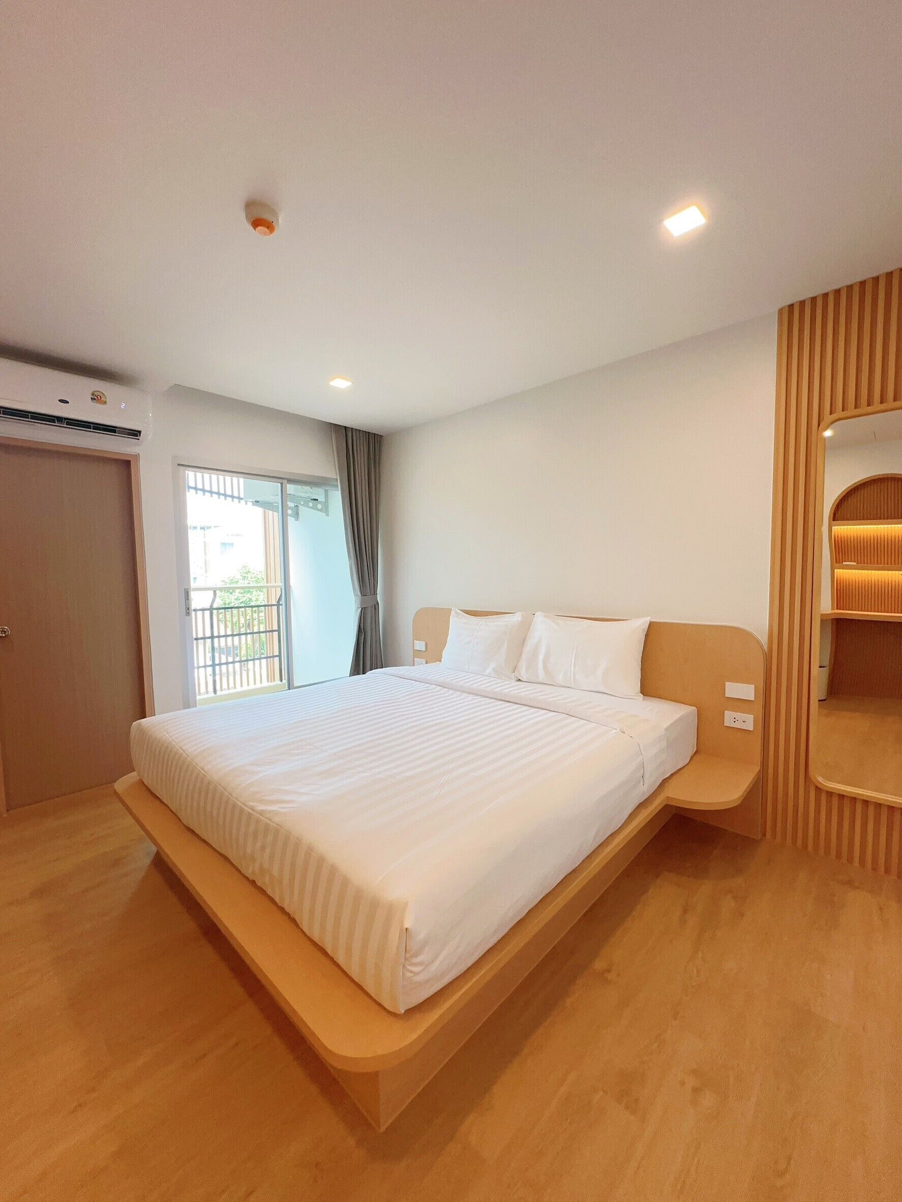 Deluxe Double Room | Free WiFi