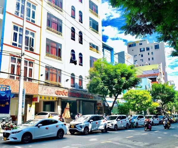 Exterior - Quoc Thien Hotel Da Nang (Thanh Khe)