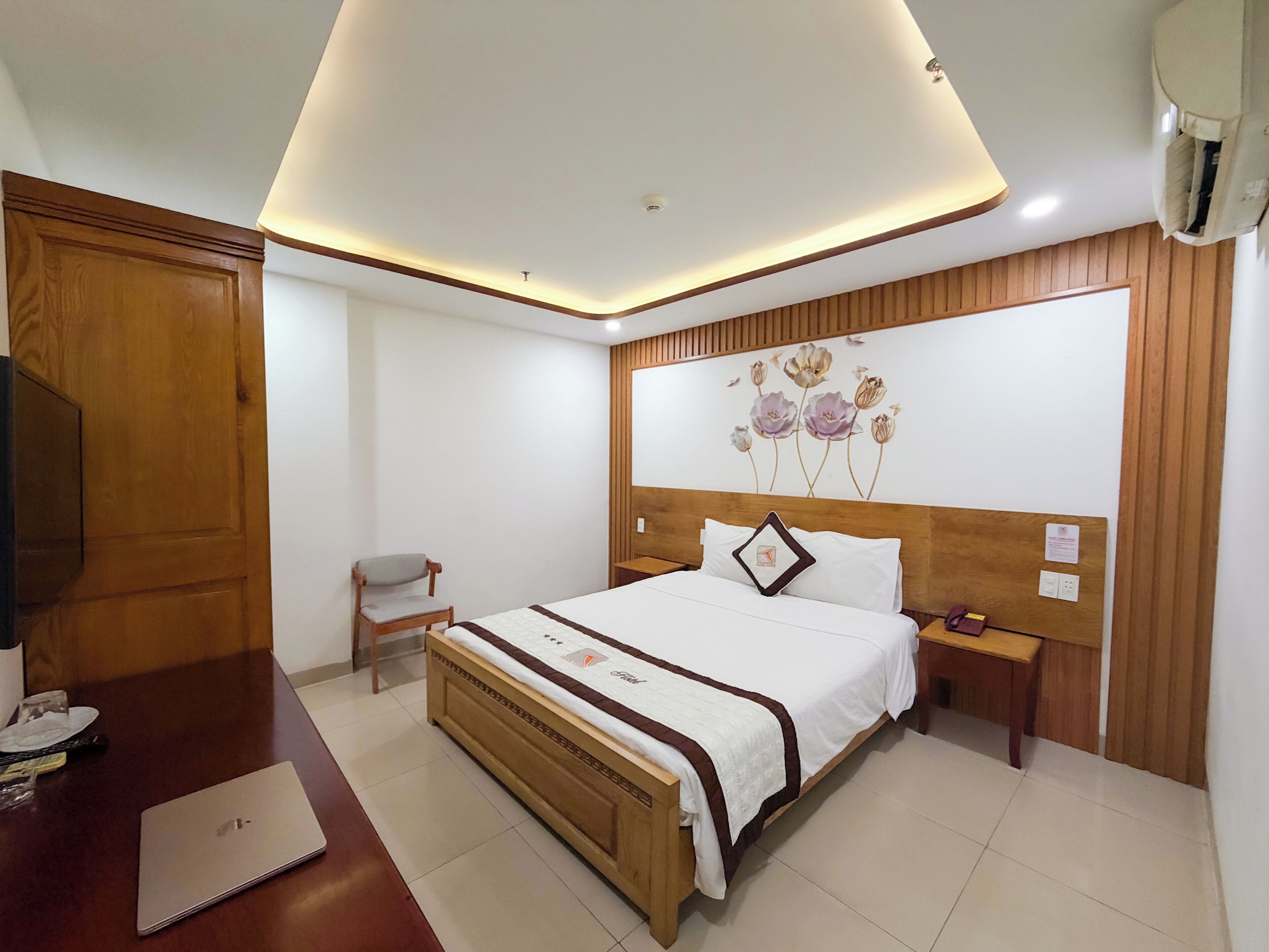 Standard Double Room | Desk, free WiFi
