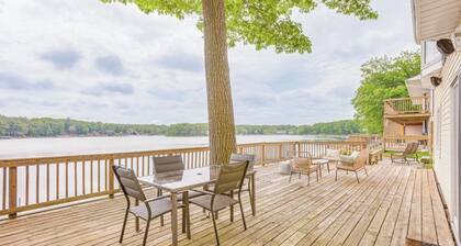Scenic Lakefront Escape on Budd Lake