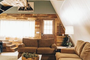 Smart TV - The Rustic Triangle A-Frame (Perrysville)