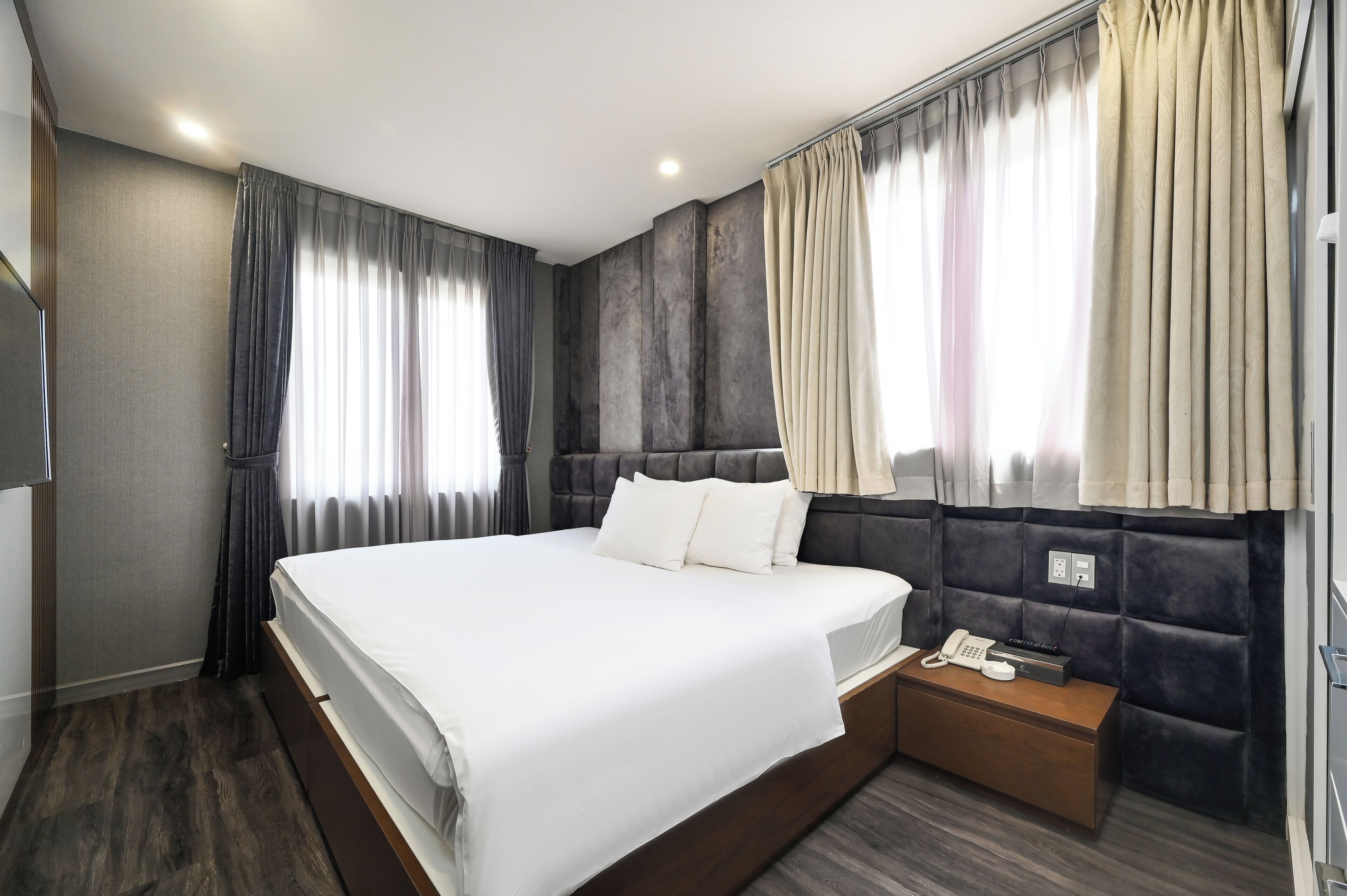 Deluxe Double Room | Free minibar items, free WiFi, bed sheets