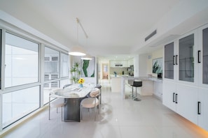 Dining - Tyms Modern 3BR Apartment Near Metro (Xuhui District,)