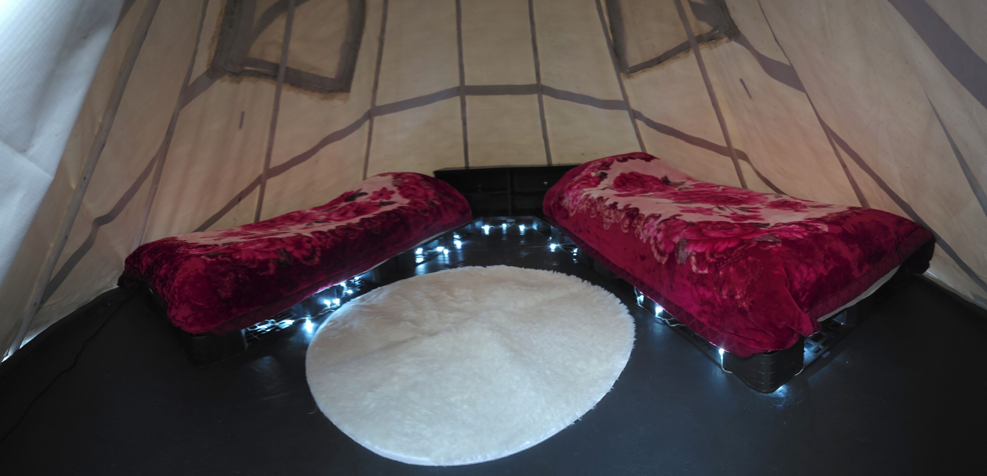 Tent Shippy Twin | Wi-Fi ฟรี, ผ้าปูที่นอน