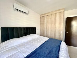 2 bedrooms, iron/ironing board, free WiFi, bed sheets - Departamento en Oceanna Condos del Mar Cerritos (Mazatlán)