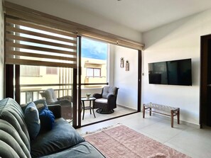 Smart TV - Departamento en Oceanna Condos del Mar Cerritos (Mazatlán)