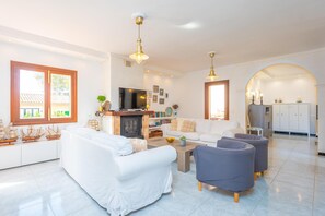 Televisor i llar de foc 