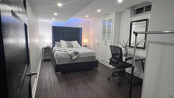 1 bedroom, iron/ironing board, WiFi (free), bed sheets