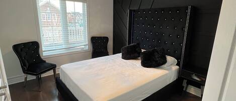 熨斗/熨衫板、Wi-Fi、床單