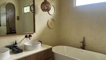 Villa – deluxe, 2 soverom, privat basseng, bassengutsikt | Bad