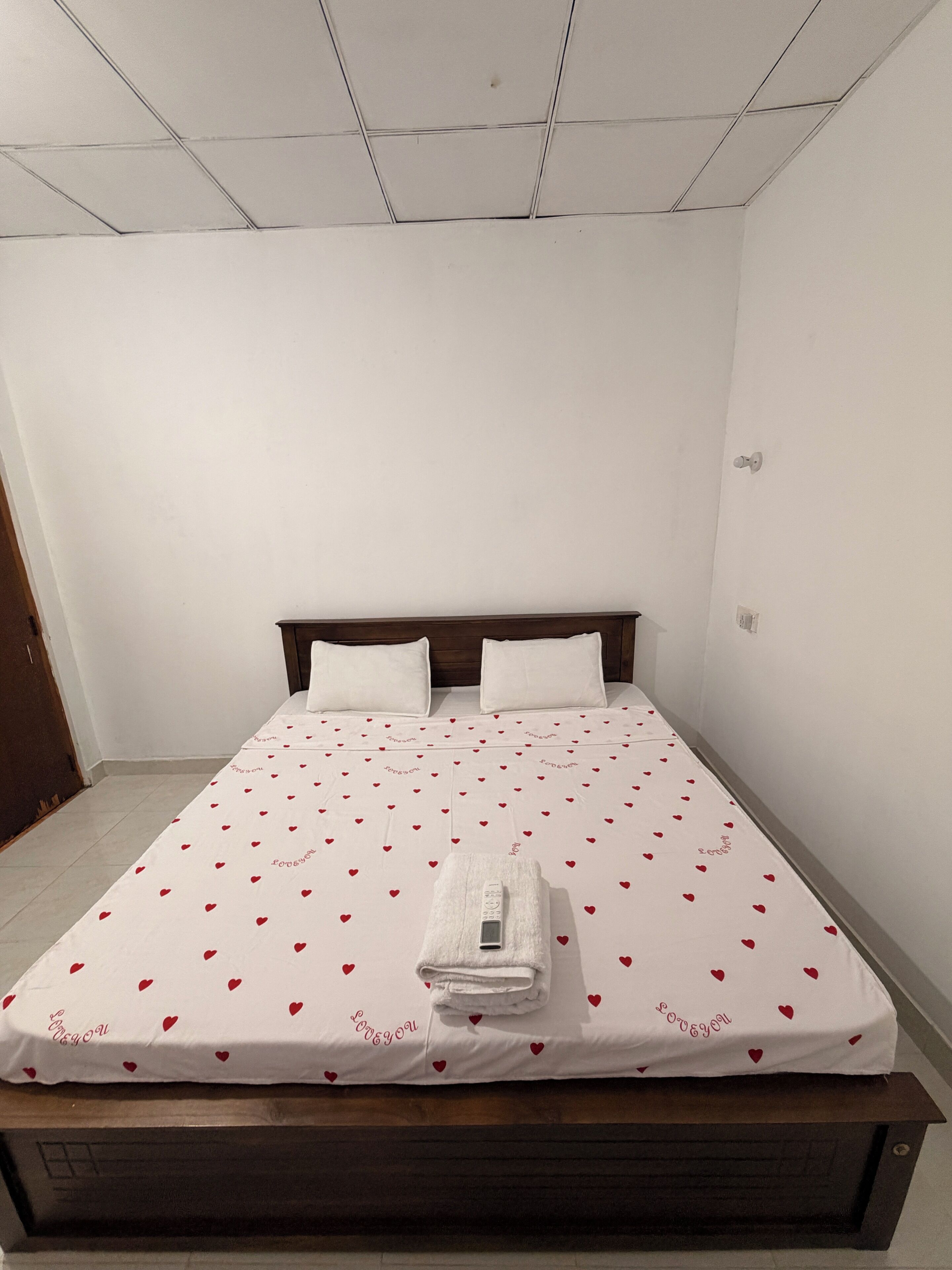 Basic Double Room, Garden View | Free WiFi, bed sheets