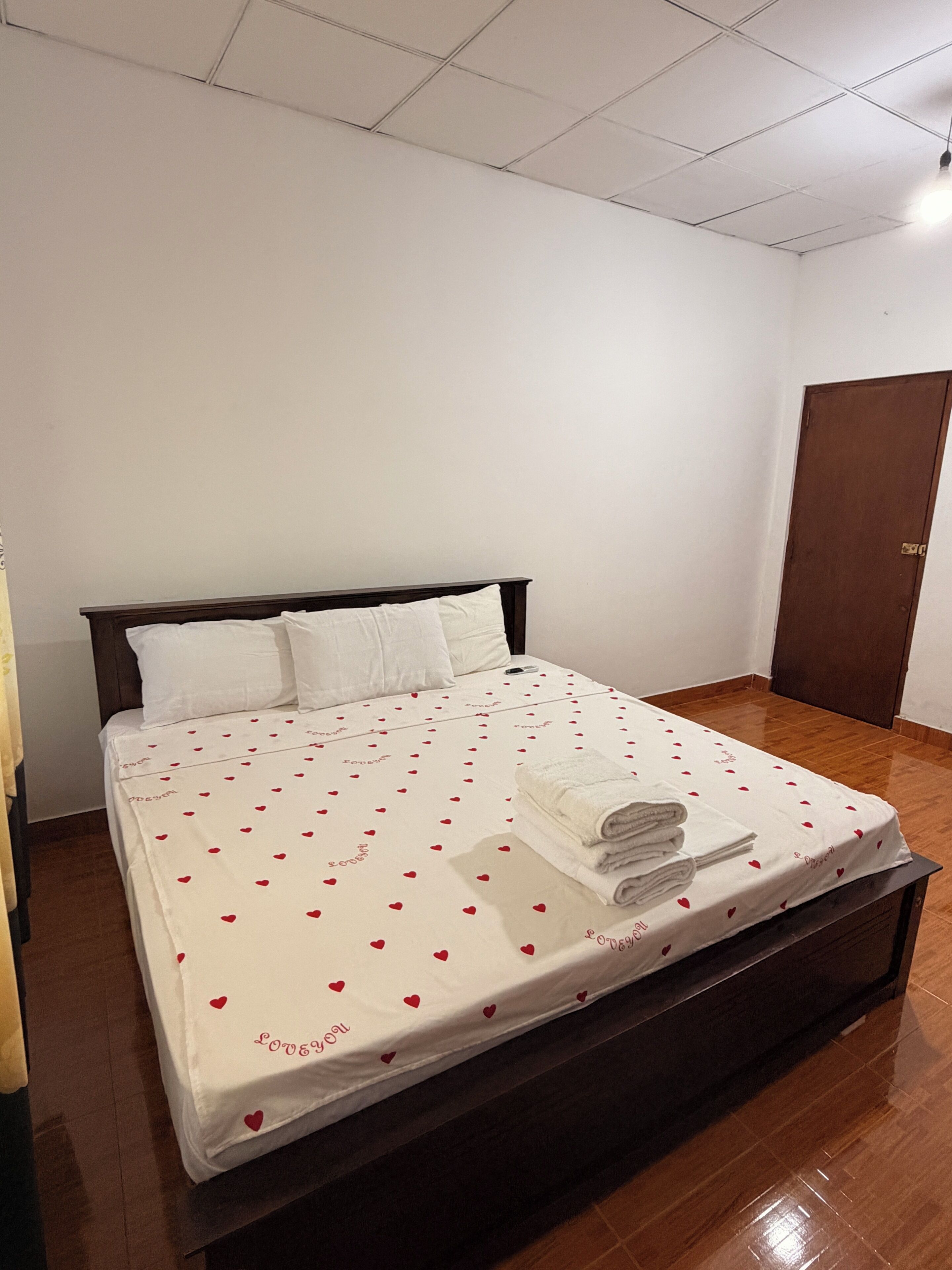 Wifi gratis y ropa de cama 