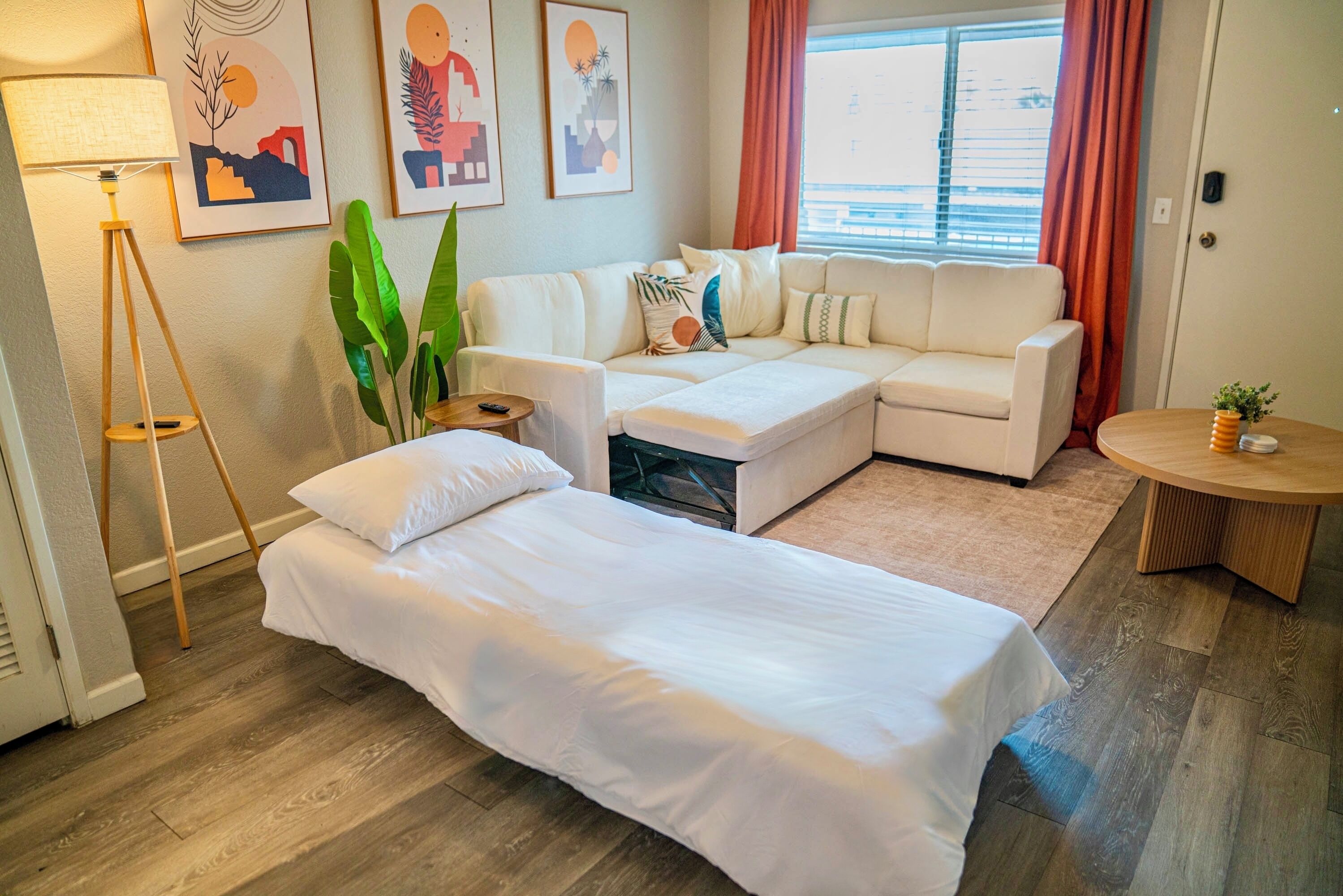 1 bedroom, internet, bed sheets