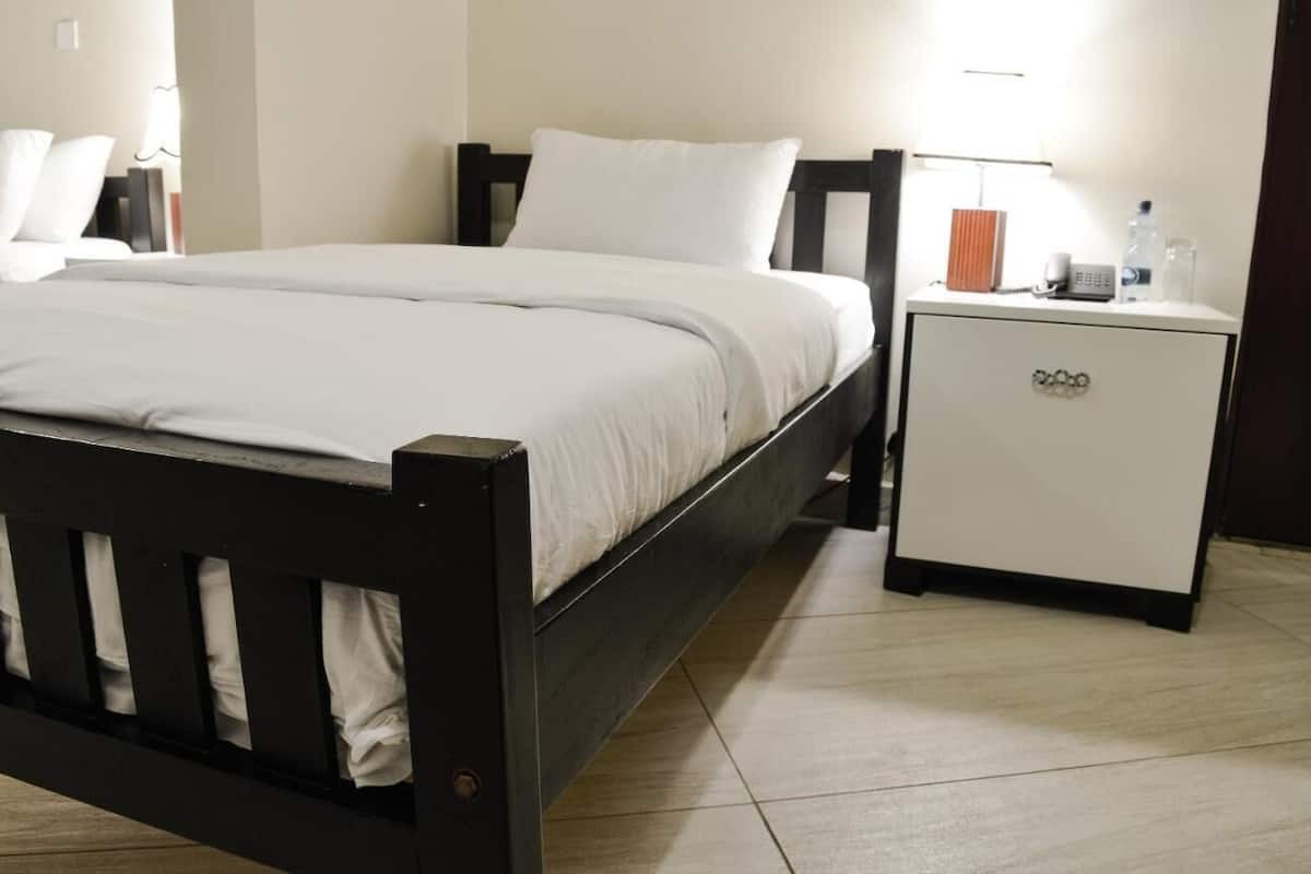 Comfort Studio | In-room safe, free WiFi